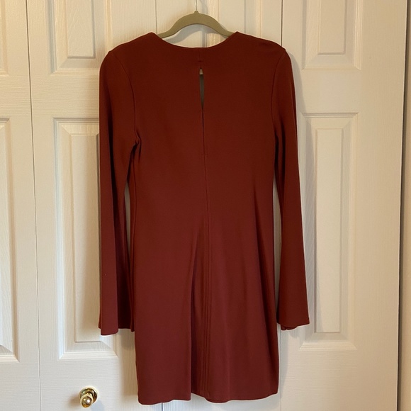 Forever 21 V-neck Dress with Bell Sleeves size Medium - Picture 3 of 7